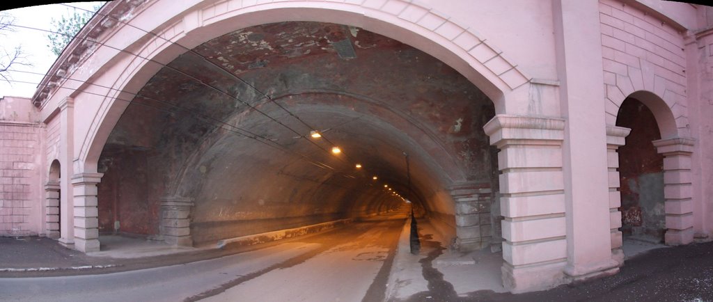 Въезд в тоннель, Алчевск