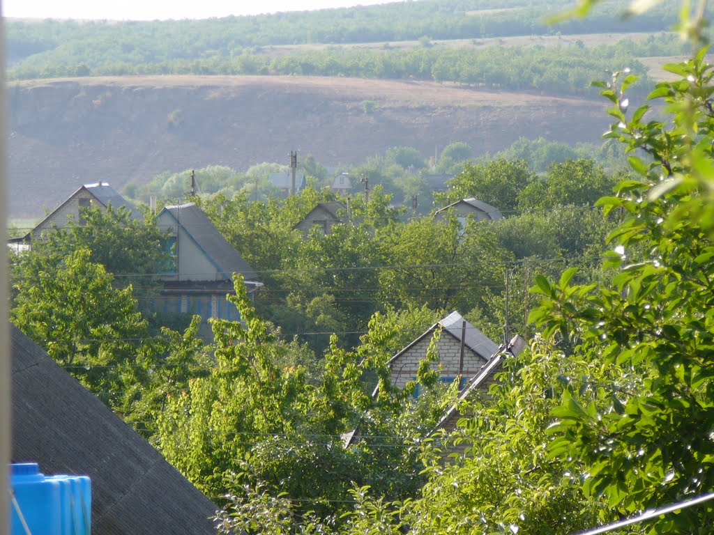 Vesnička poblíž Perevalsku / Village near Perevalsk, Бугаевка