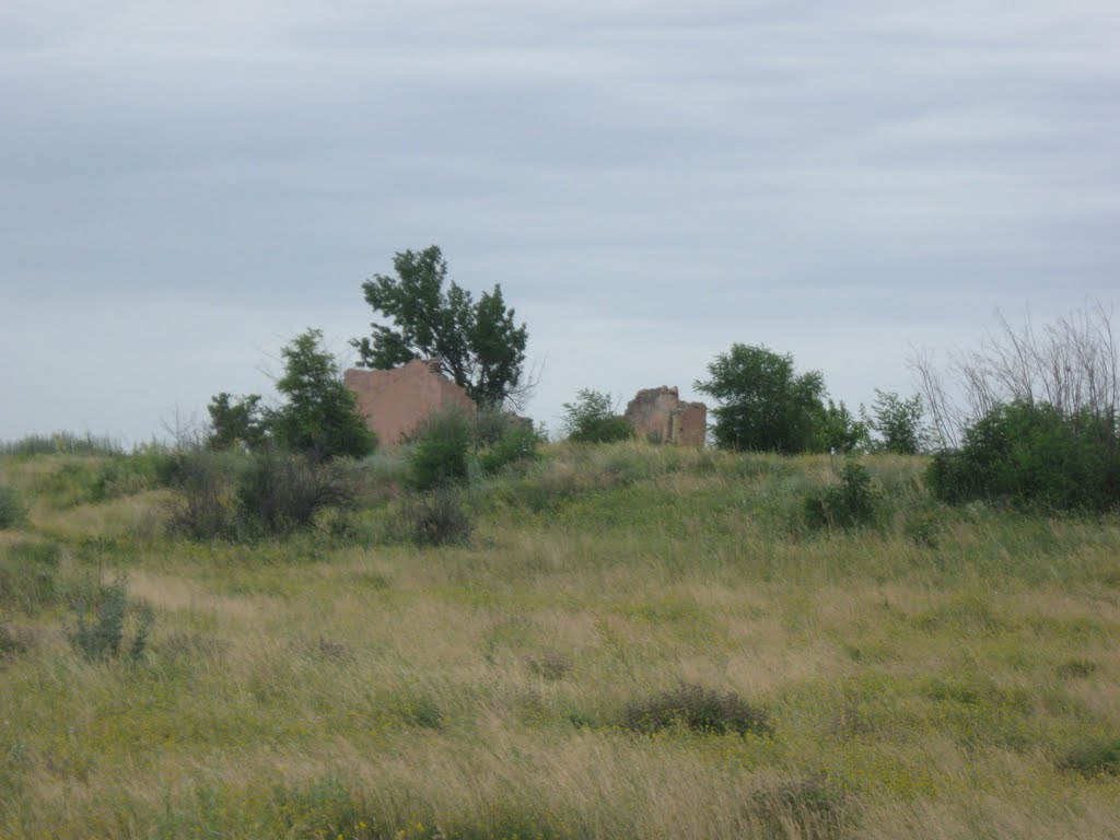 Разрушенный дом недалеко от Врубовского, Врубовский