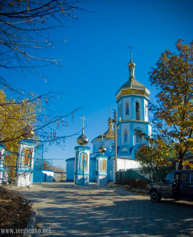 Piously - Uspensky church in Gorskoe. A photo: 2010.Свято- Успенская церковь в Горском. Фото: 2010., Горское