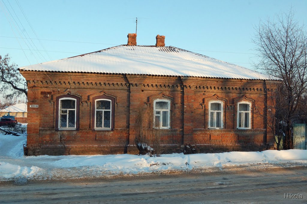 старый кирпичный дом, Старобельск