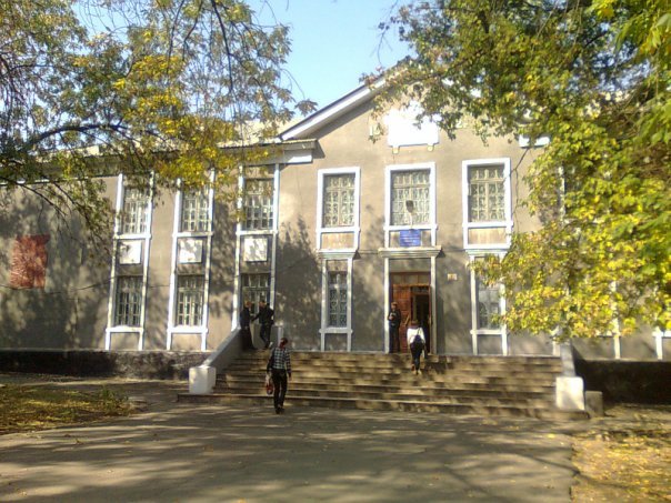 Стахановская гимназия №7, Стаханов