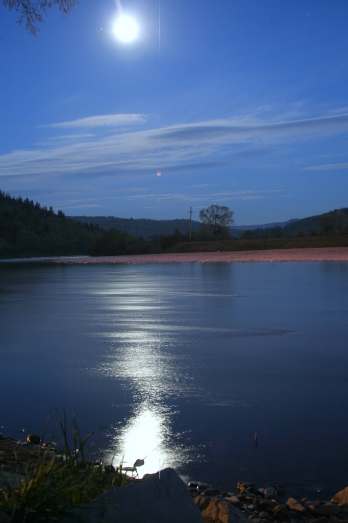 Moon night on Stryy River, Верхнее Синевидное