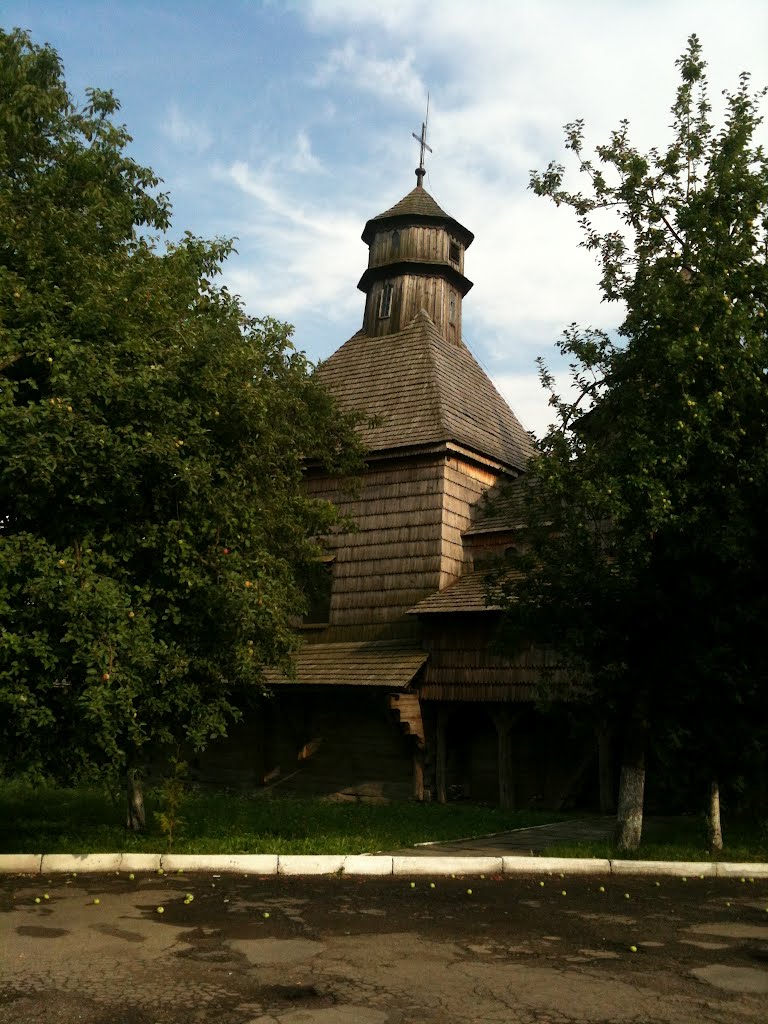 Церква святого Юра - Saint Yuriy Church (wood sightseeing), Дрогобыч