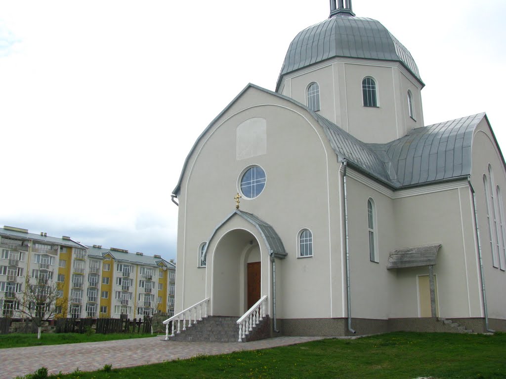 Нова церква серед новобудов, Жолкиев