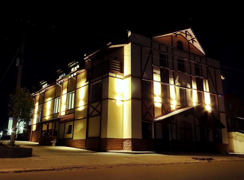 Золочів - готель Золота підкова, Zolochiv - hotel, Золочев