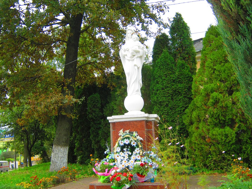 Фігурка/статуя Матері Божої у Мостиськах, Мостиска