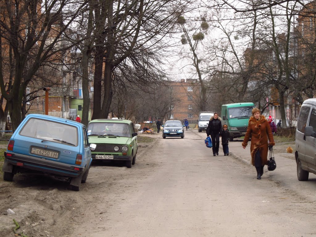 в школу і на роботу .., Червоноград