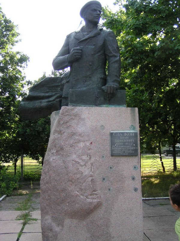 Памятник матросам, защищавшим Очаков, Очаков