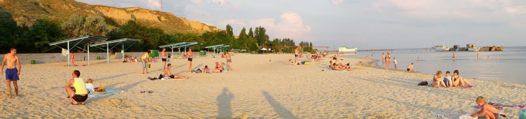 панорама пляжу ввечері, Очаков