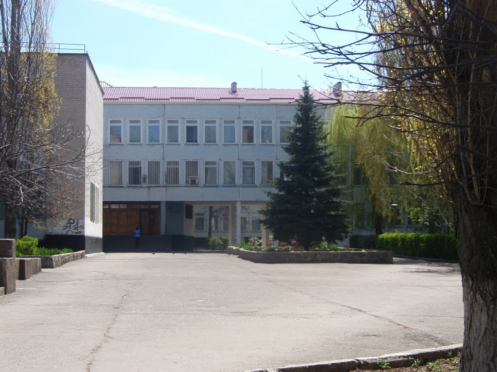 Южноукраинская средняя школа №2, Южноукраинск