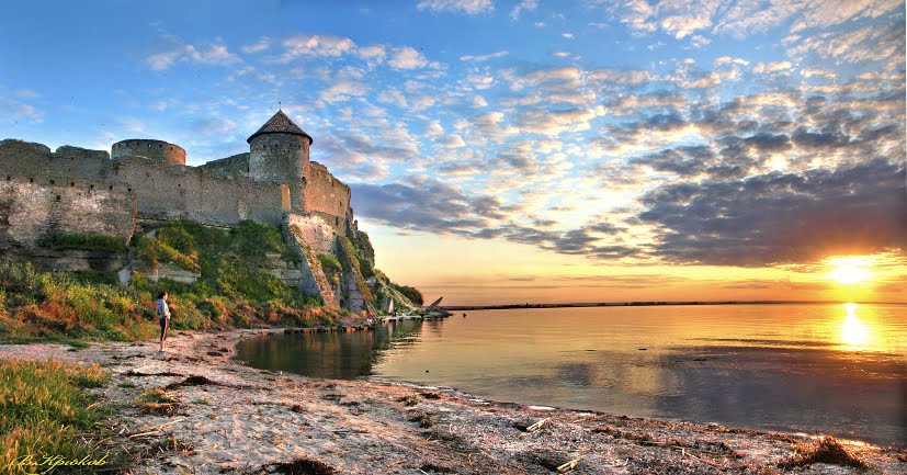 Fortress of Belgorod - Dniester, sunset. Белгород-Днестровская крепость - панорама с закатом., Белгород-Днестровский