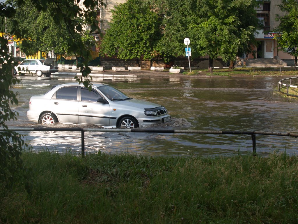 Потоп у центрі міста 18.06.2007, Гадяч