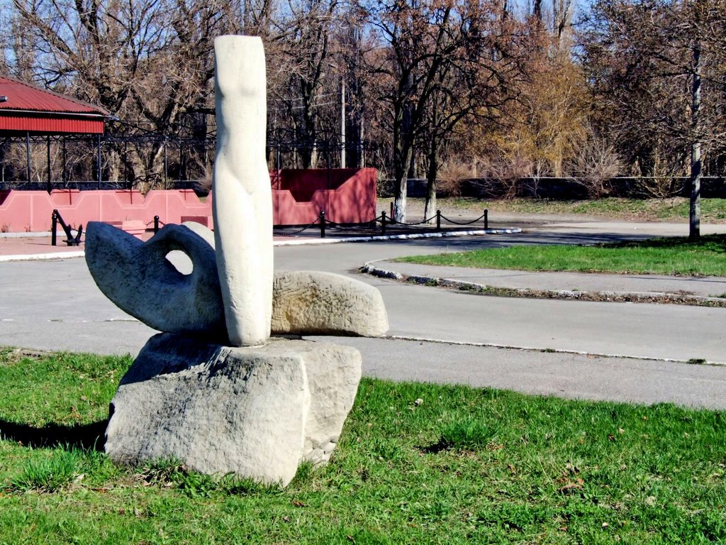 Skulpture. Apr 2006, Кременчуг