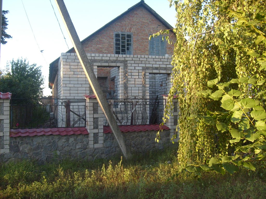 Rozestavěný dům - léto 2010, Решетиловка