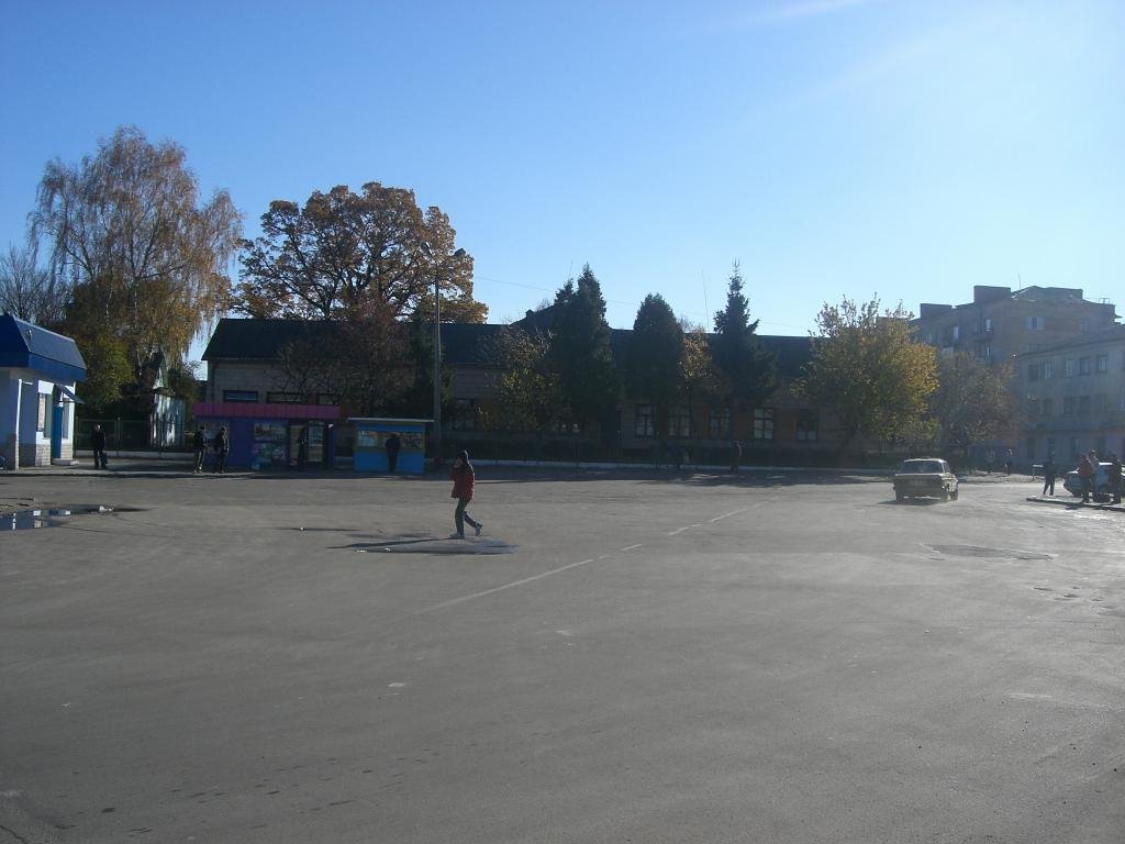 Базарна площа, Здолбунов