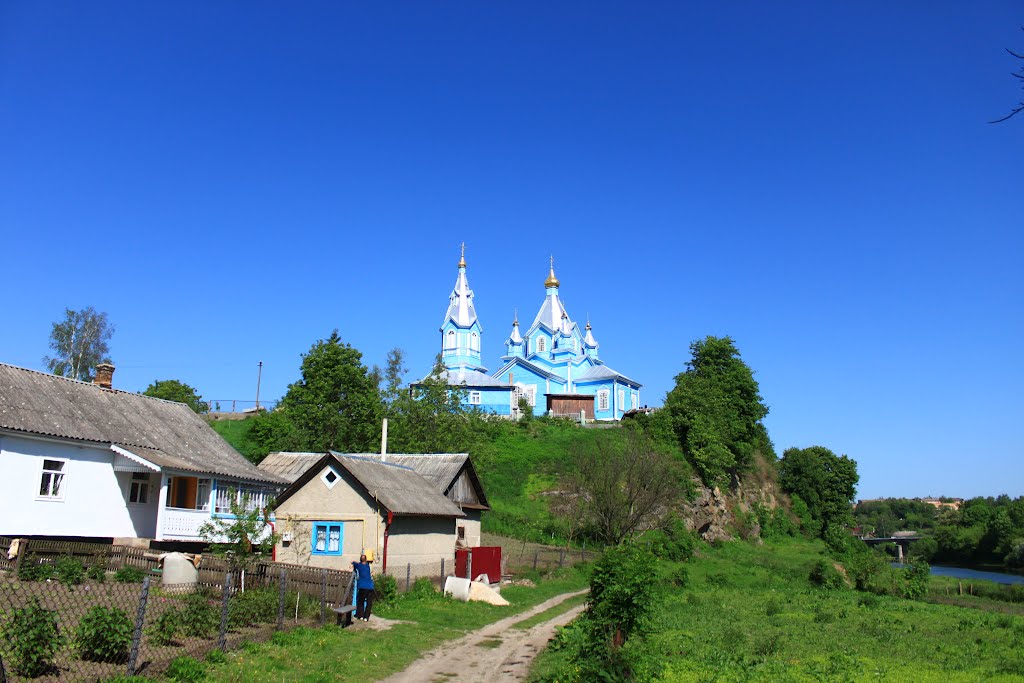 Noviy Korets. Sts. Cosmas and Damian church from the village street., Корец
