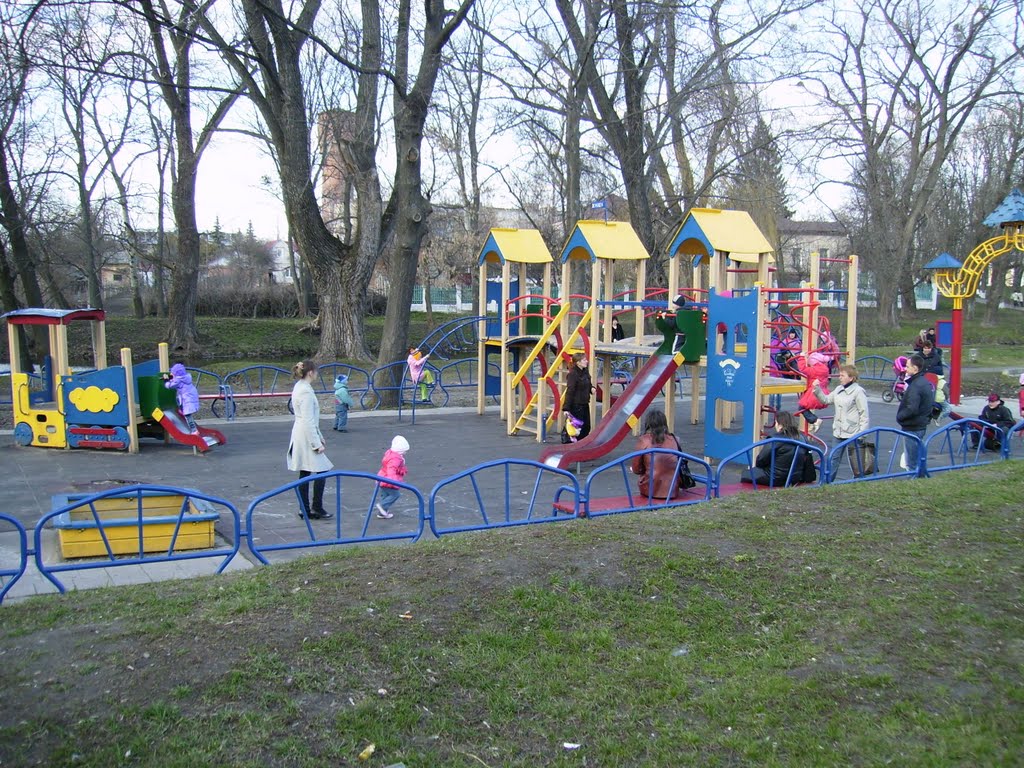 Детская площадка Roshen, Ахтырка
