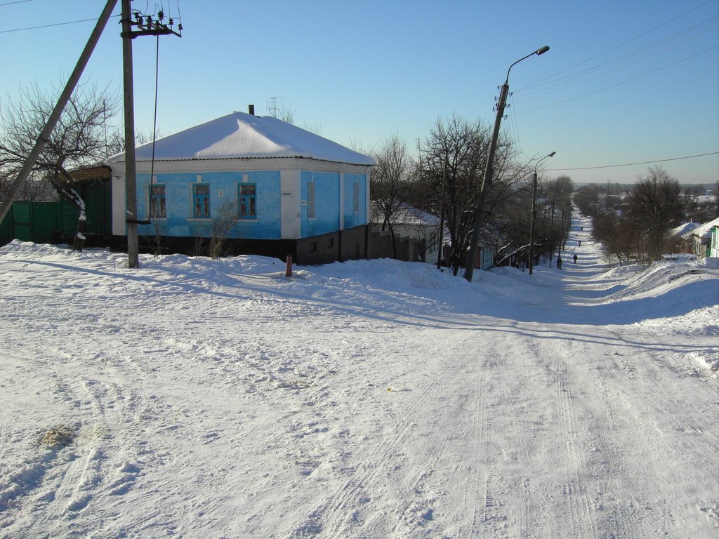 первомайская зимой, Путивль