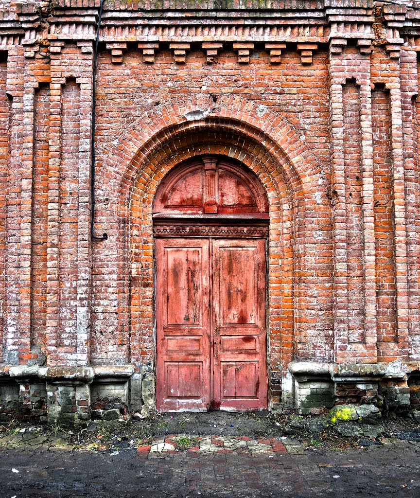 Red Door, Romny , Ukraine HDR, Ромны