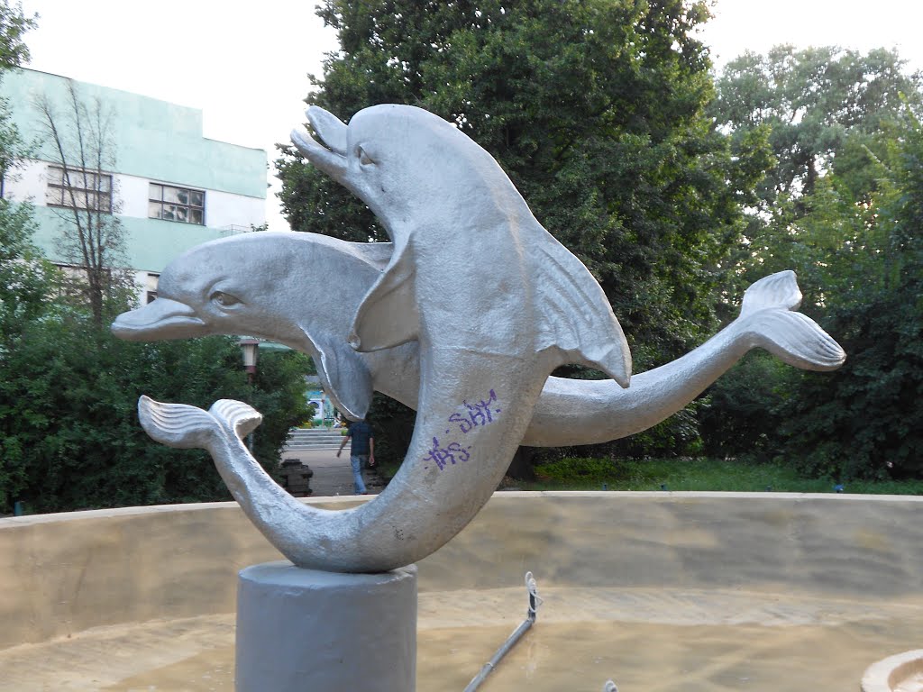 фонтан Дельфины, Шостка