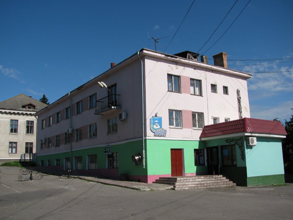 Готель та кафе "Нива"/A hotel and cafe is the "Nyva", Козова