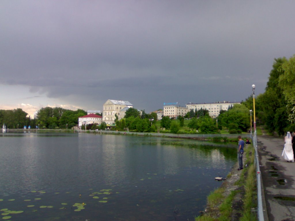 Ternopils Lake, Тернополь