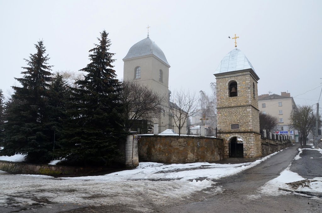 Тернопіль.Воздвиженська церква1540р. з новою дзвіницею, Тернополь