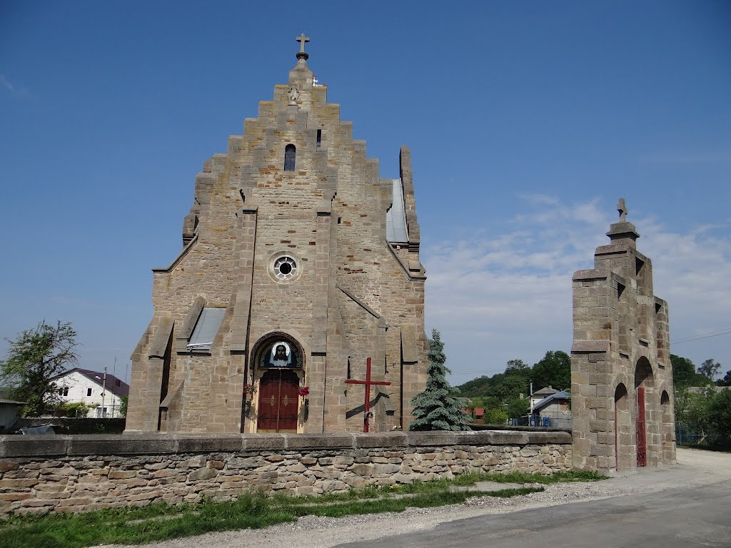 Церква Св. Петра і Павла, с.Буцнів, Шумское