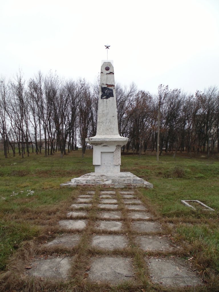 Памятник Лаптевым, Валки