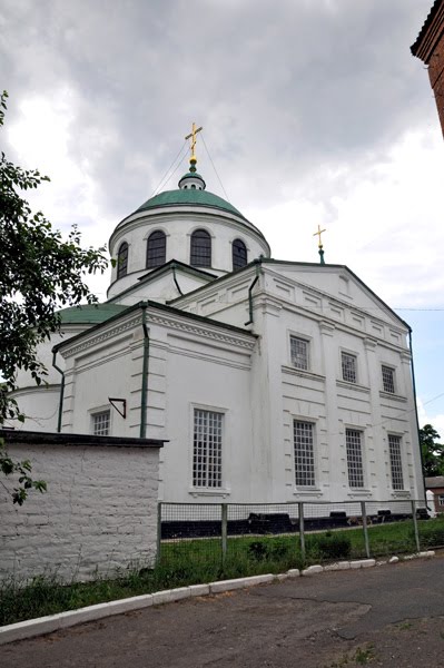 Изюм. Крестовоздвиженская (Николаевская) церковь, Изюм