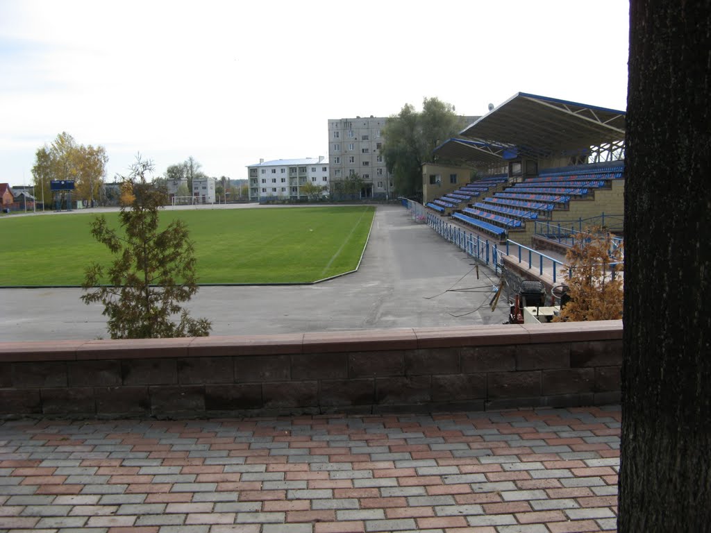 Стадион, Краснокутск