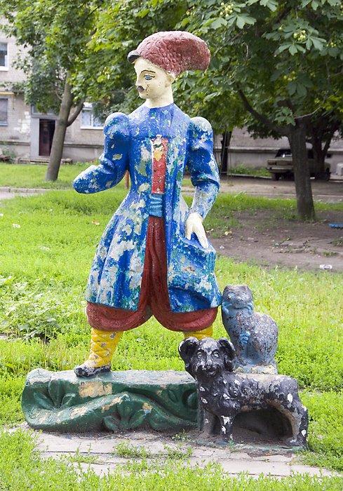 Sculpture of a kozak as a fairy-tale hero on the playground in city of Lozovaya, Ukraine, 2007, Лозовая