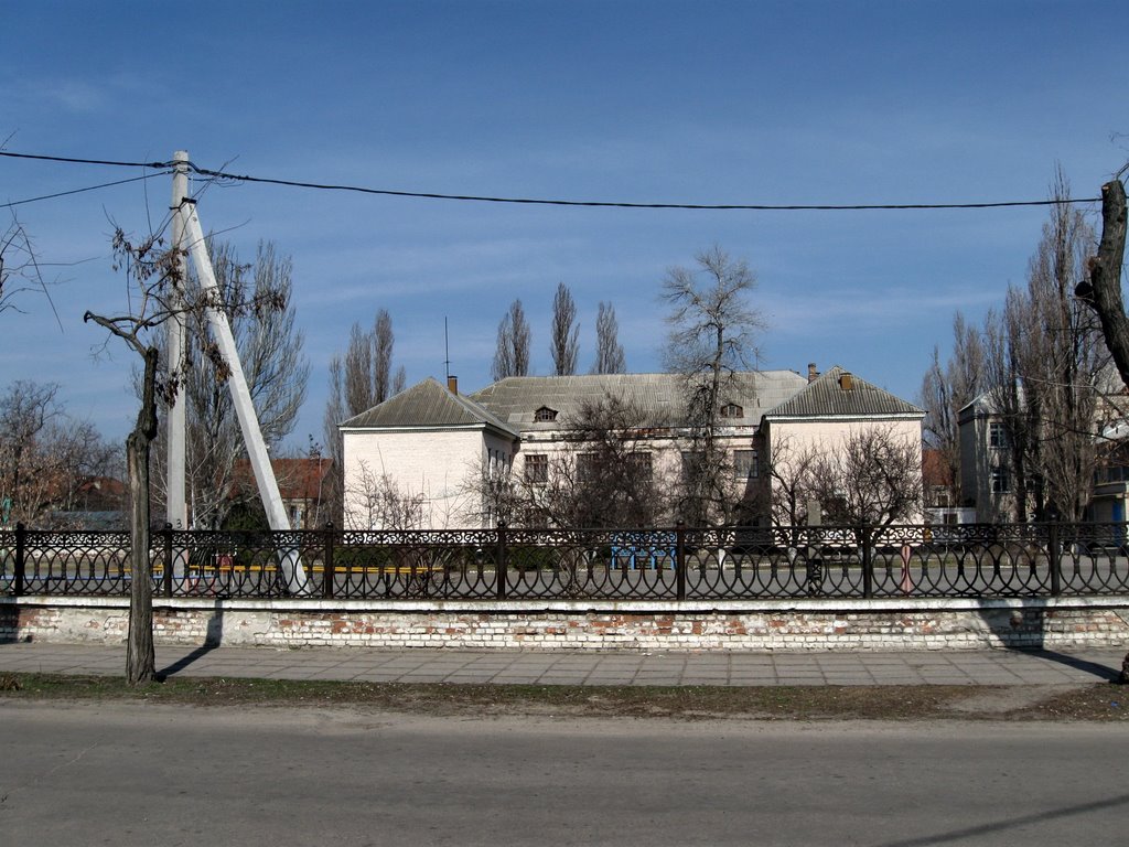 Вид на 2-ю школу с улицы Карла Маркса., Новая Каховка