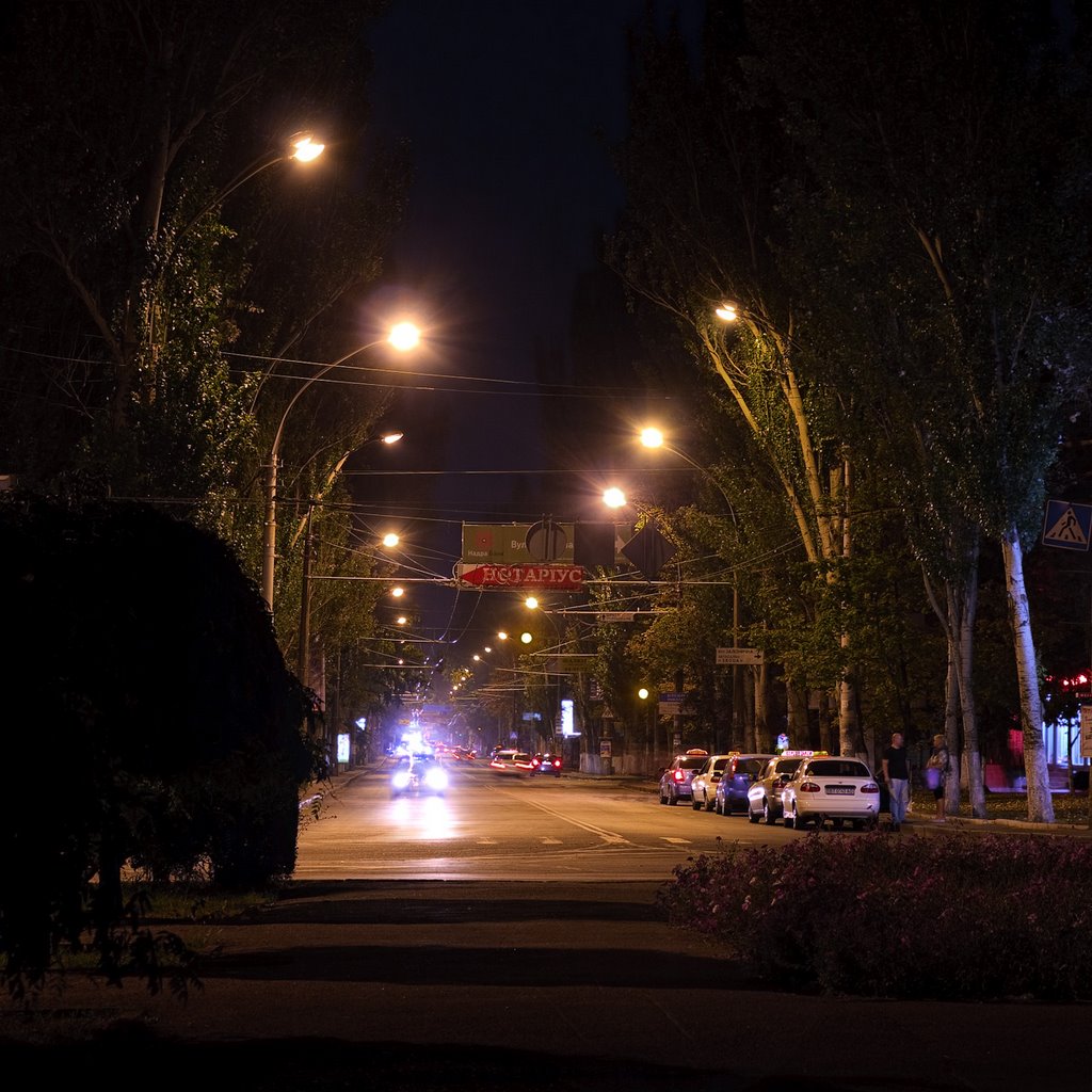 end of Ushakova avenue at night, Херсон