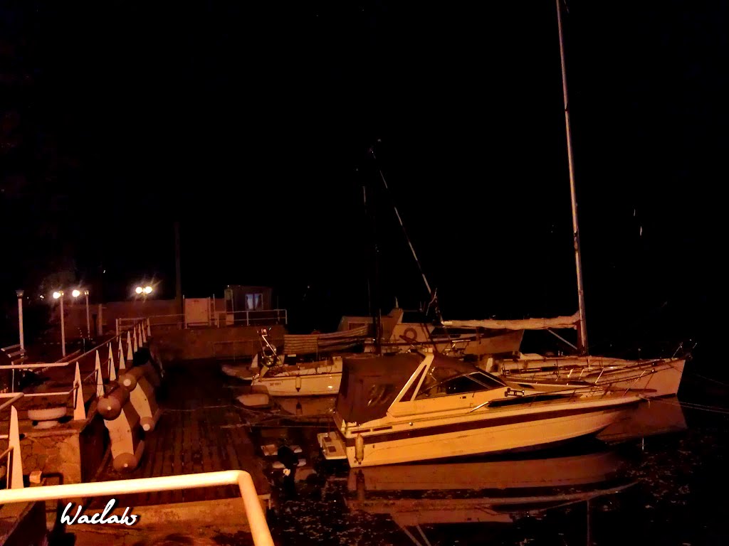 Yacht Club at night, Цюрупинск