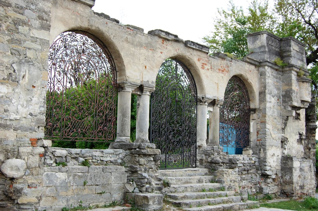 Near the Armenian church in Kamenec, Каменец-Подольский