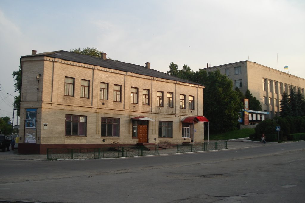 Biblioteka, Новая Ушица