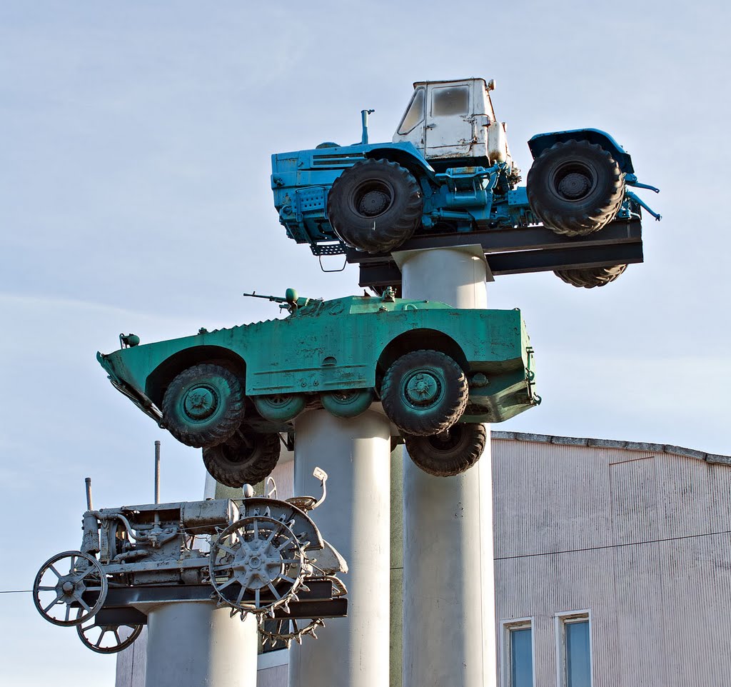 Sculpture near the historical museum, Славута