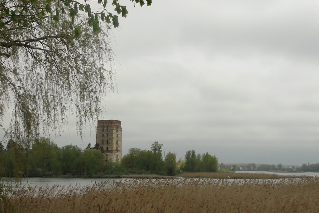 Башта на березі річки Случ - Tower on the river Sluch, Староконстантинов