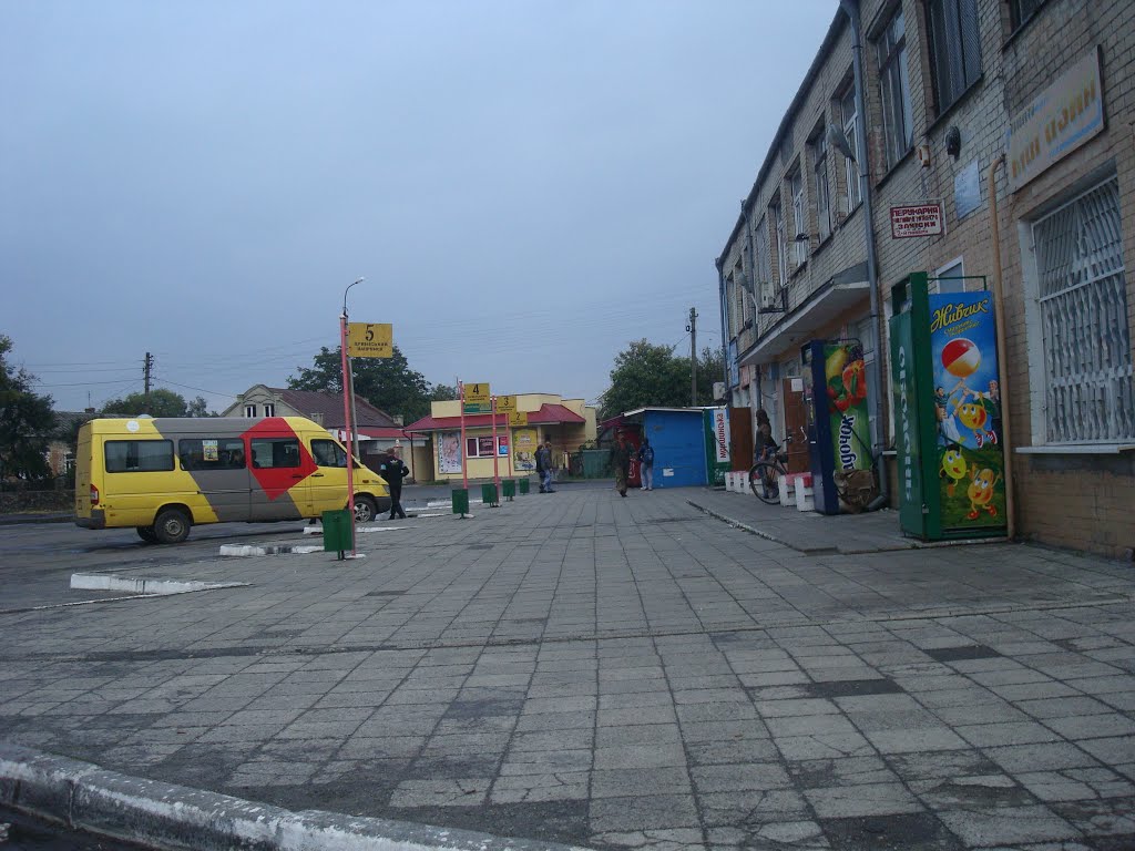 Автовокзал и платформа, Староконстантинов