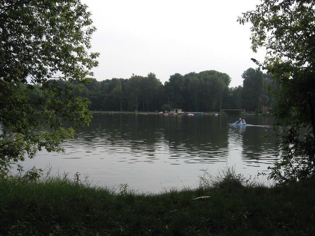 Вид с острова на парк, Хмельницкий