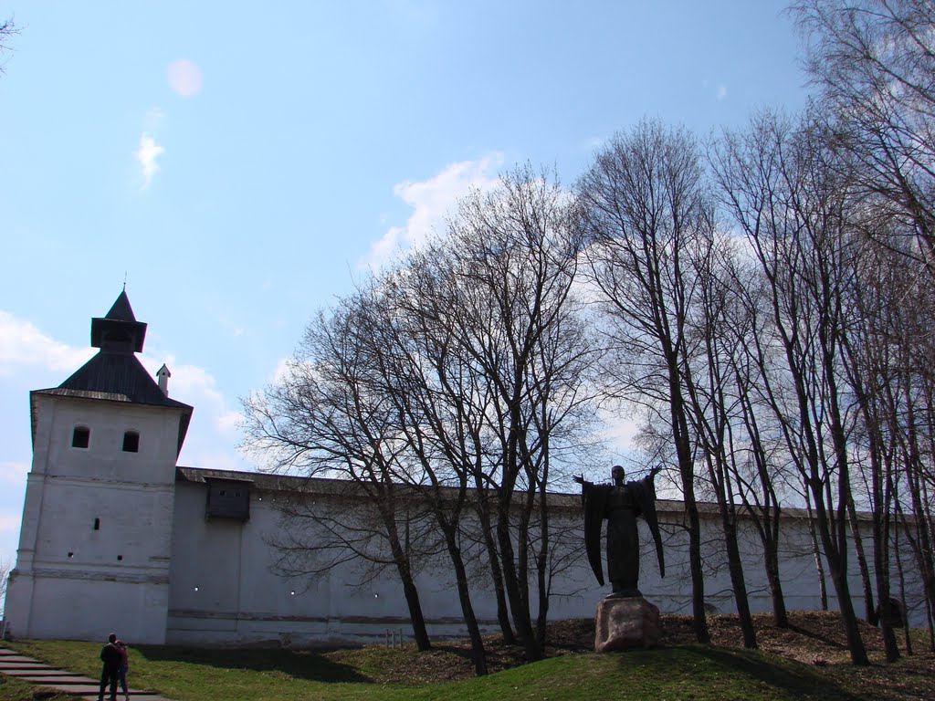 Part of nothern wall + north-eastern tower and princess Yaroslavna, Новгород Северский