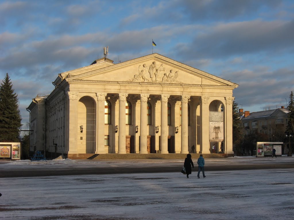Театр на площади, Чернигов