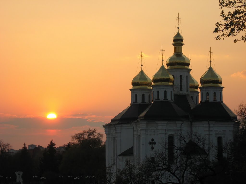 Екатерининская церковь_вид на закате, Чернигов