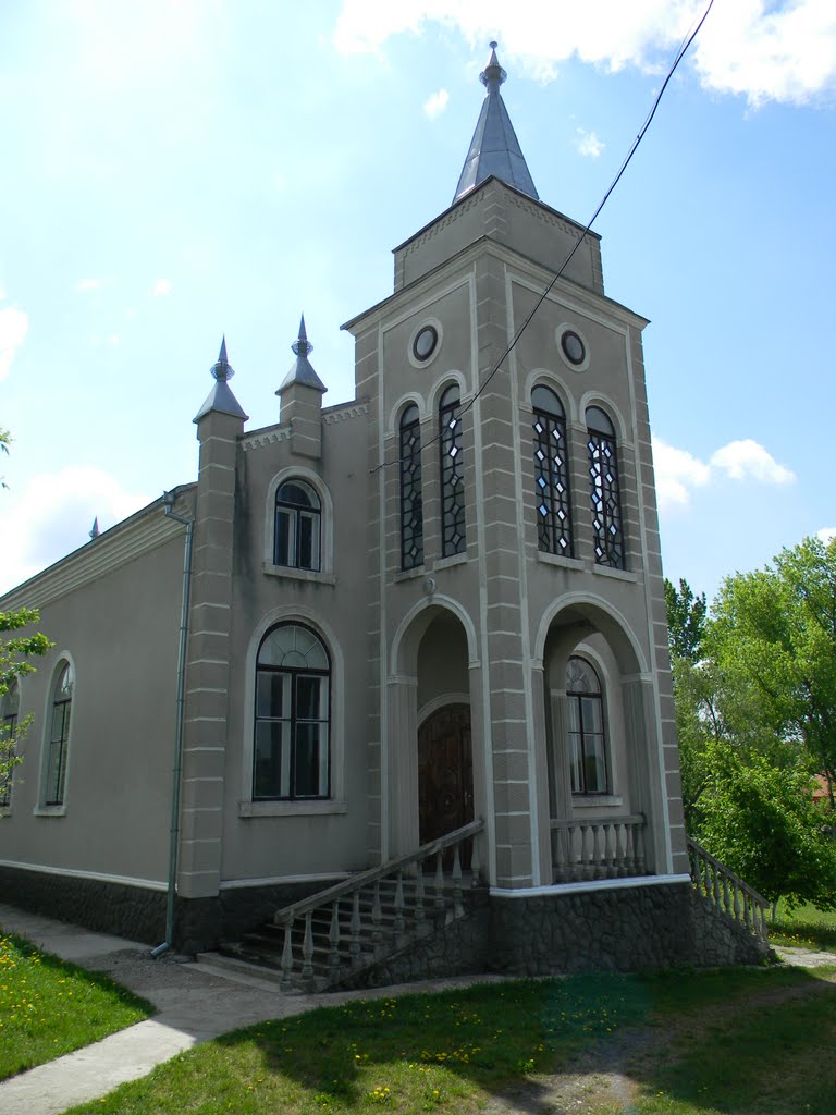 Храм баптистов, Кельменцы