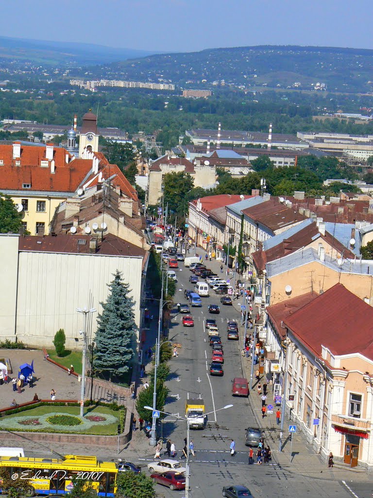 Golovna Street, Черновцы