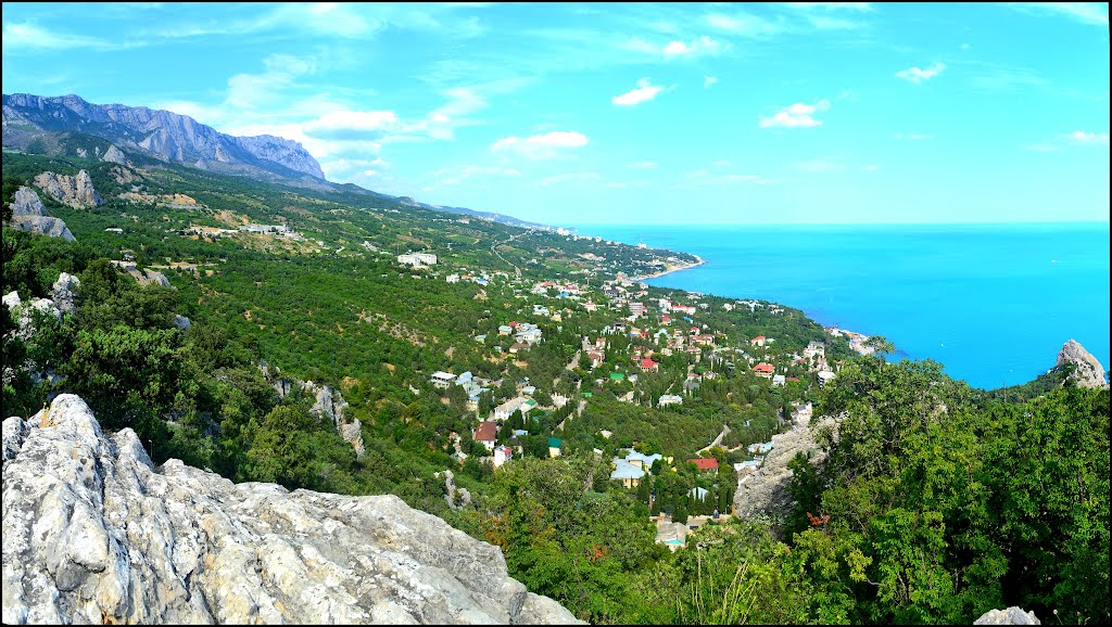 Simeiz from mt. Cat, Симеиз