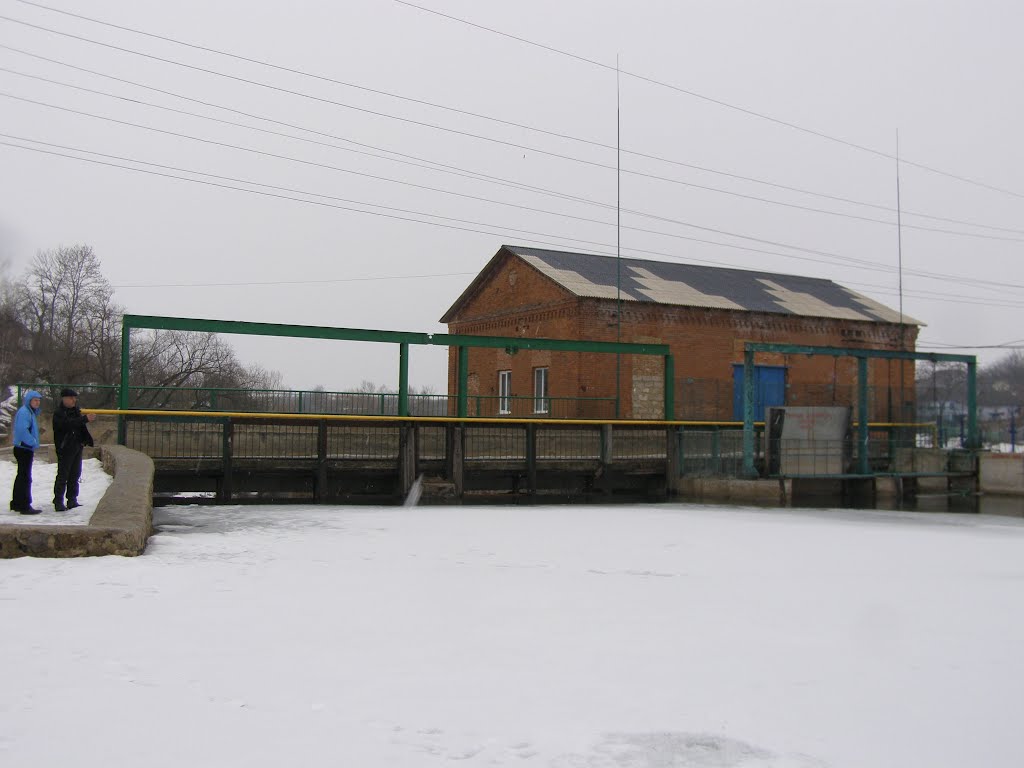 Водосбросное сооружение и водозабор мини-ГЭС, Браилов