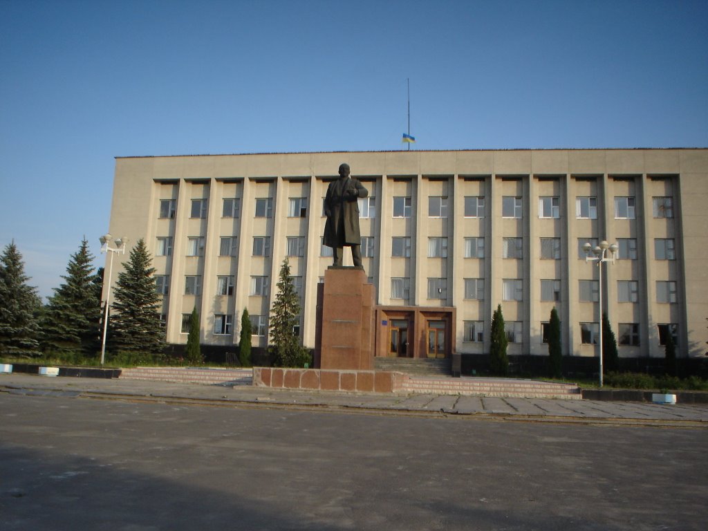 Lenin monument, Тульчин